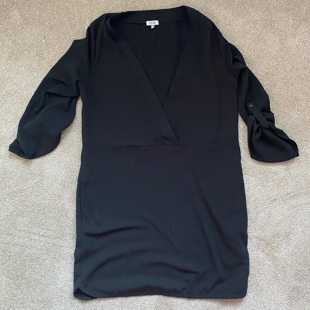 Tobi - ** BLACK** love me not shift dress - Large - Low cut black dress